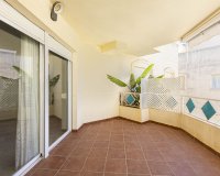Resale - apartment - Marbella - Costabella