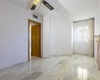Resale - apartment - Marbella - Costabella