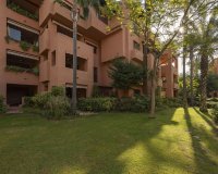 Resale - apartment - Marbella - El Rosario