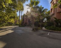 Resale - apartment - Marbella - El Rosario