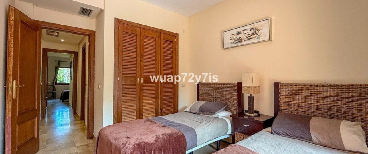 Resale - apartment - Marbella - El Rosario