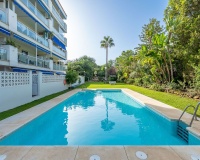 Resale - apartment - Marbella - El Rosario