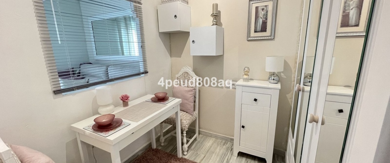 Resale - apartment - Marbella - El Rosario