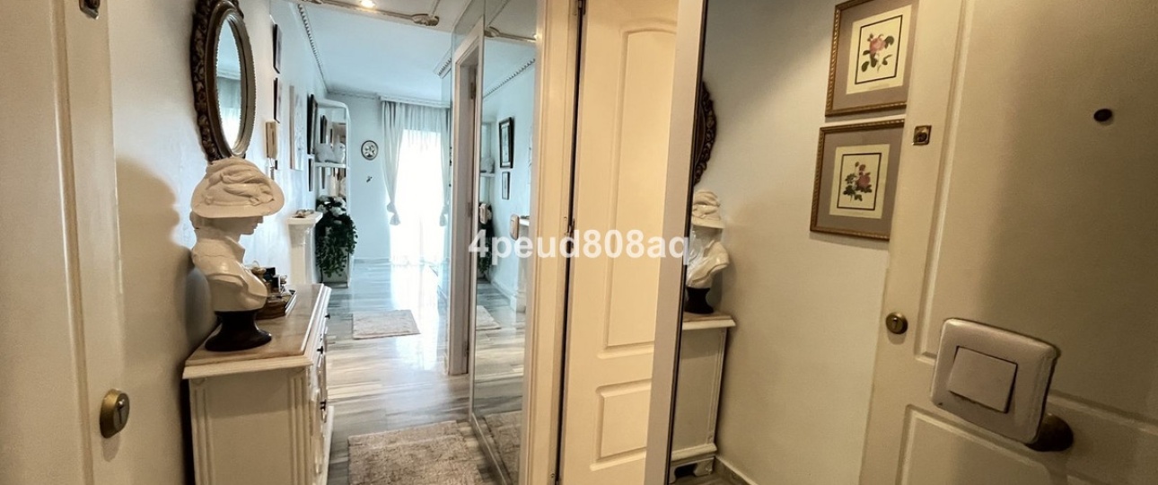 Resale - apartment - Marbella - El Rosario