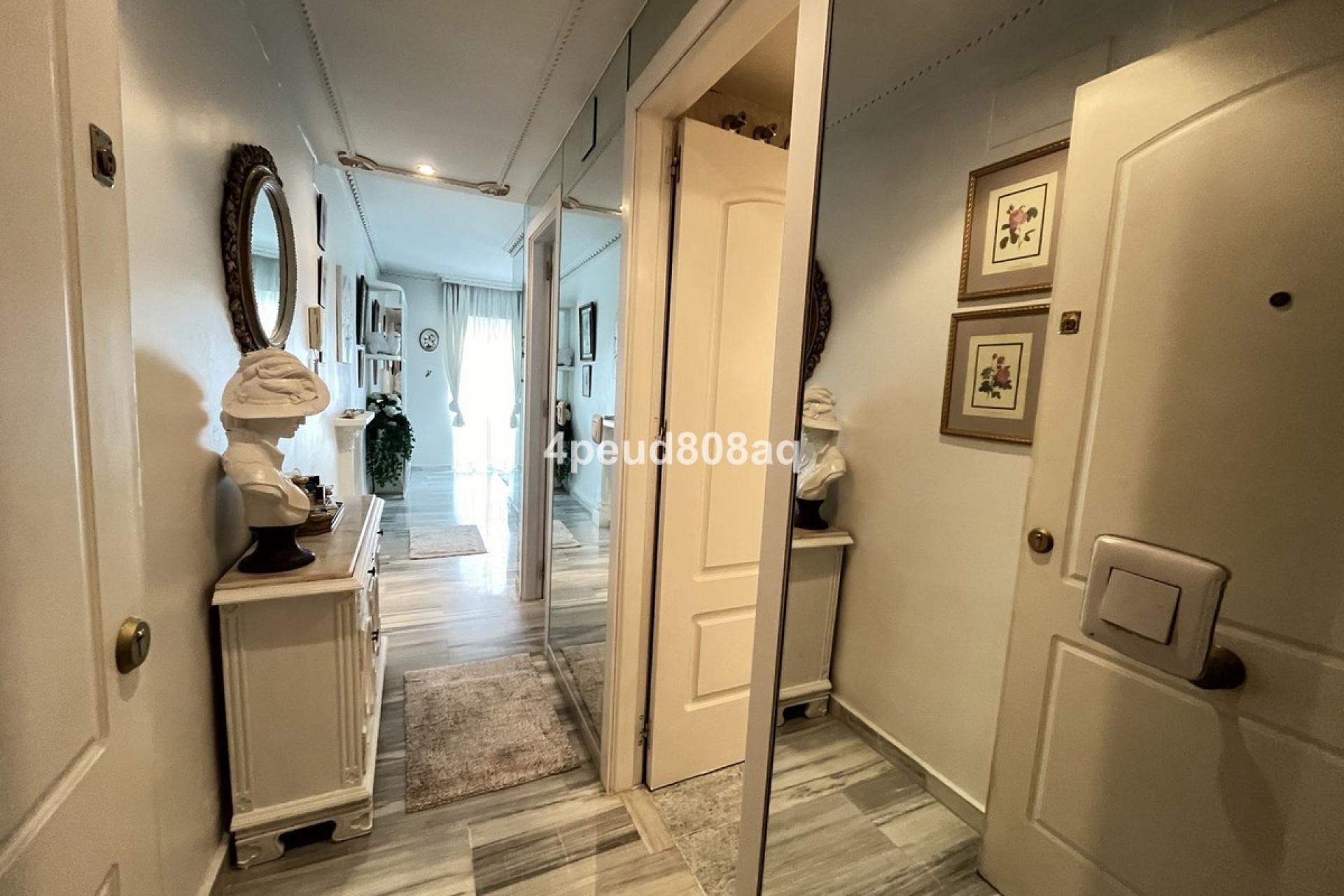Resale - apartment - Marbella - El Rosario