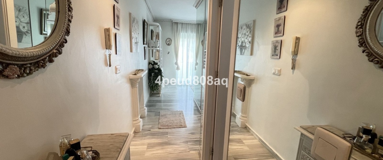 Resale - apartment - Marbella - El Rosario