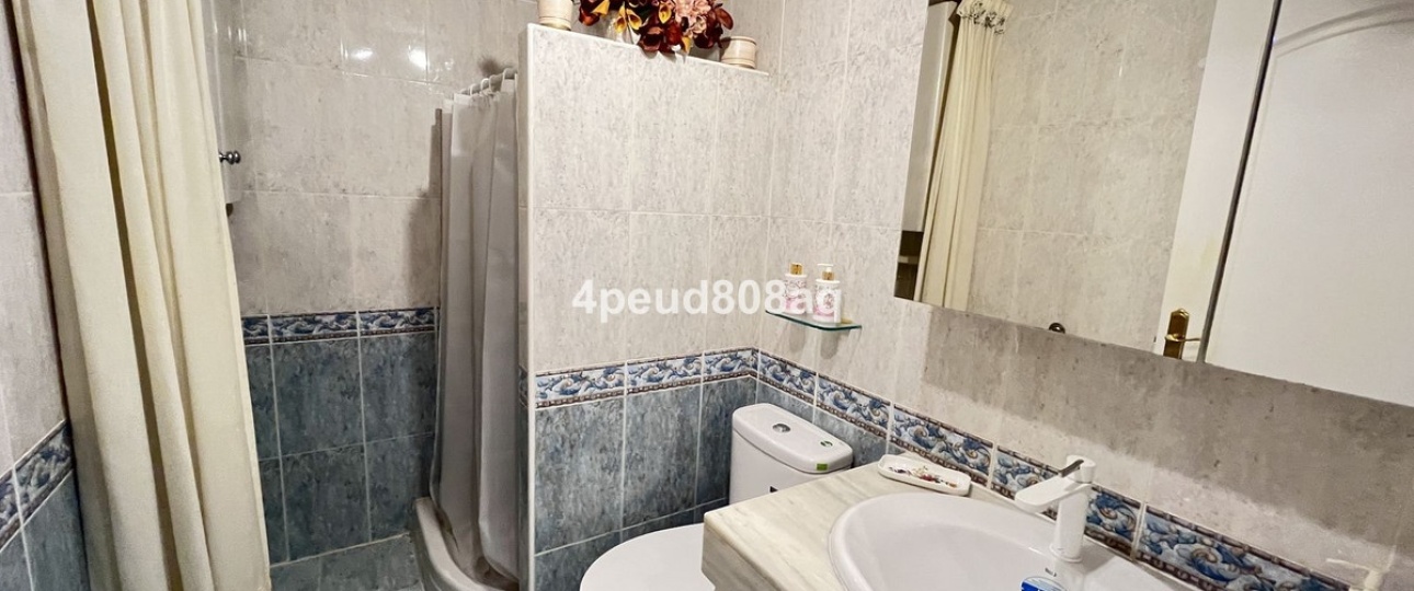 Resale - apartment - Marbella - El Rosario