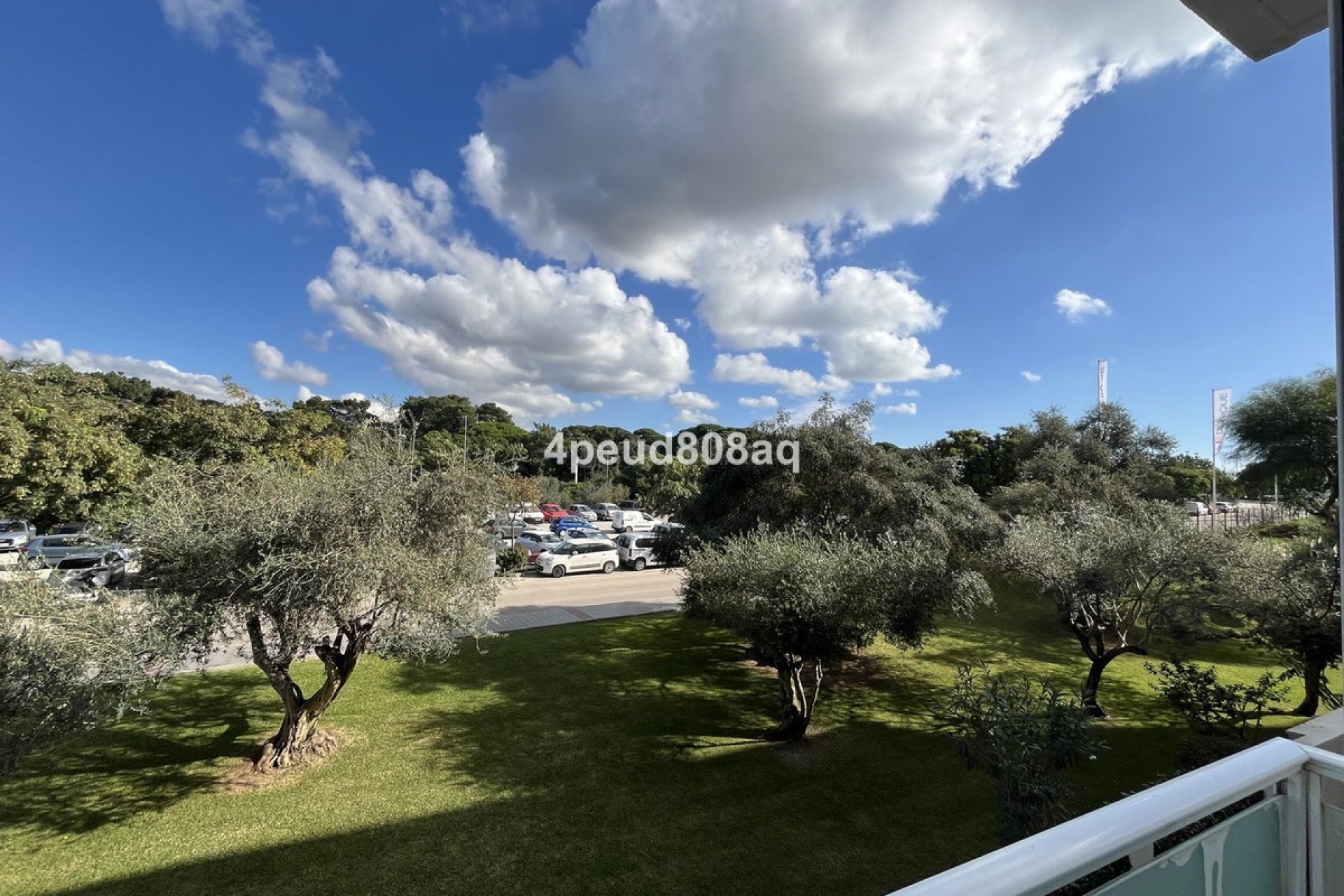 Resale - apartment - Marbella - El Rosario