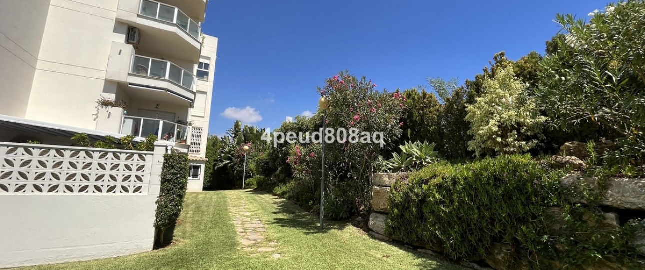 Resale - apartment - Marbella - El Rosario