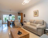 Resale - apartment - Marbella - Elviria
