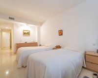 Resale - apartment - Marbella - Elviria