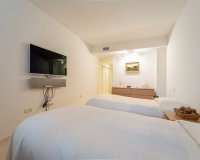 Resale - apartment - Marbella - Elviria