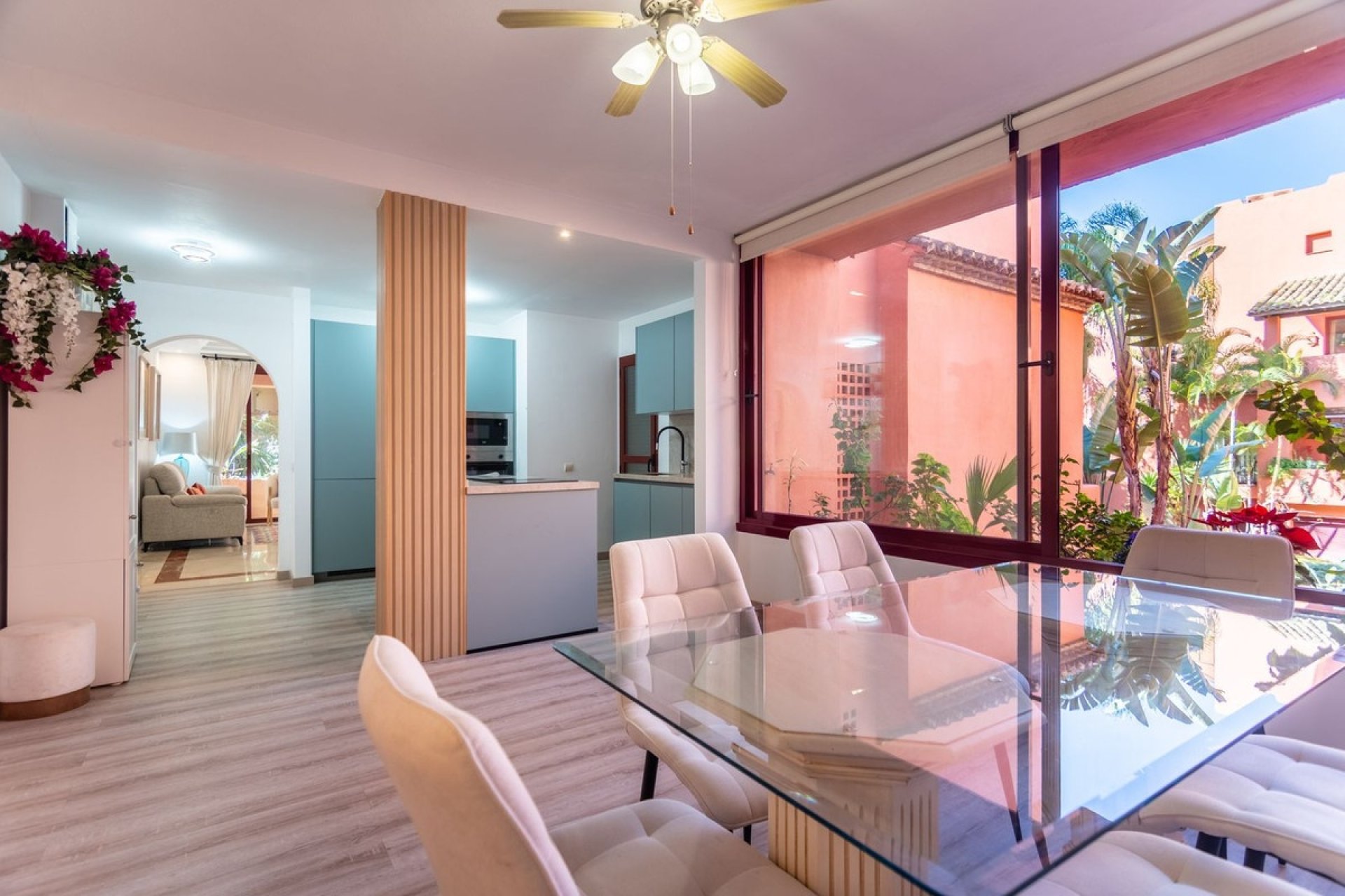 Resale - apartment - Marbella - Elviria