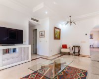 Resale - apartment - Marbella - Elviria