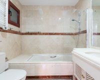 Resale - apartment - Marbella - Elviria