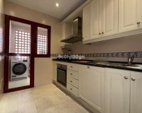 Resale - apartment - Marbella - Elviria