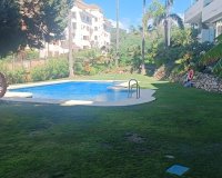 Resale - apartment - Marbella - Elviria