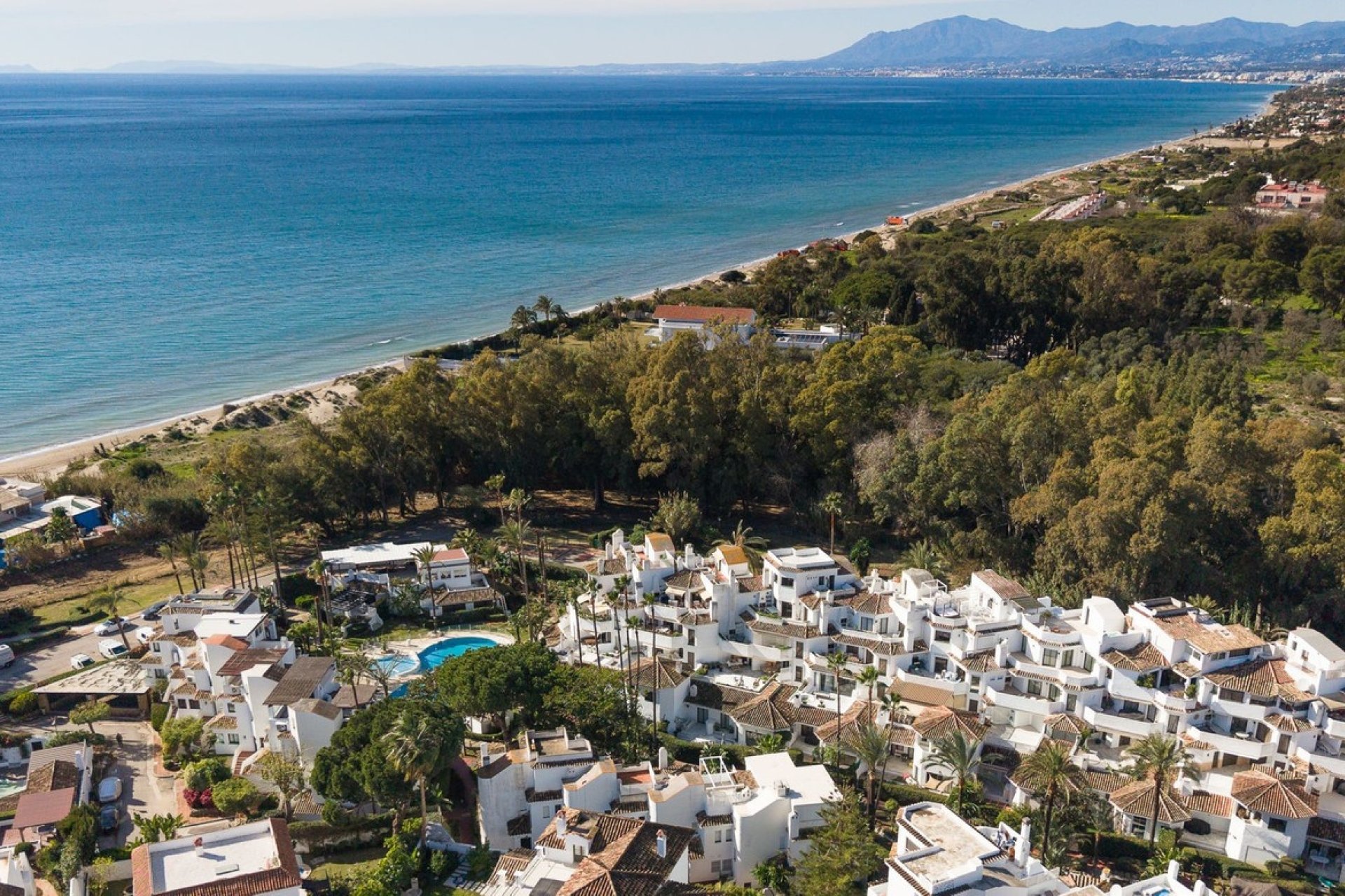 Resale - apartment - Marbella - Elviria