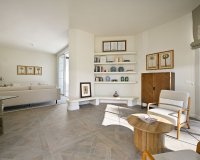 Resale - apartment - Marbella - Elviria