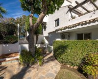 Resale - apartment - Marbella - Elviria