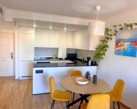 Resale - apartment - Marbella - Elviria