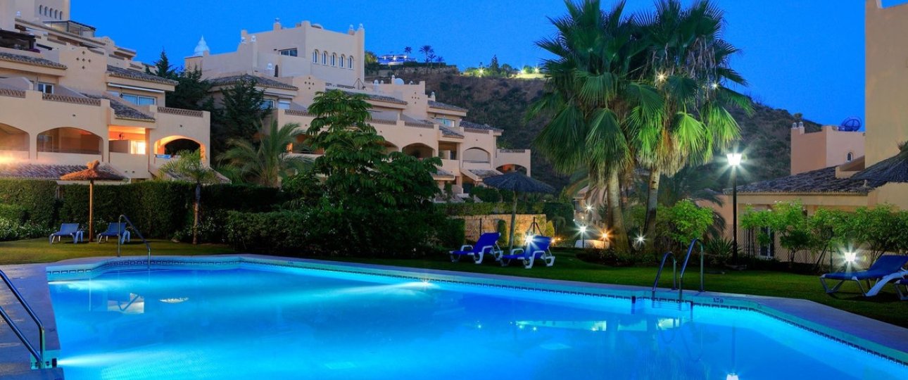 Resale - apartment - Marbella - Elviria