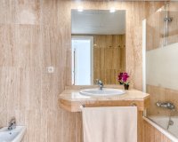 Resale - apartment - Marbella - Elviria