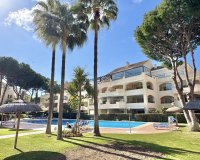 Resale - apartment - Marbella - Elviria