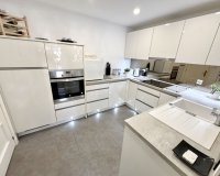 Resale - apartment - Marbella - Elviria