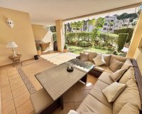 Resale - apartment - Marbella - Elviria