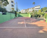 Resale - apartment - Marbella - Elviria