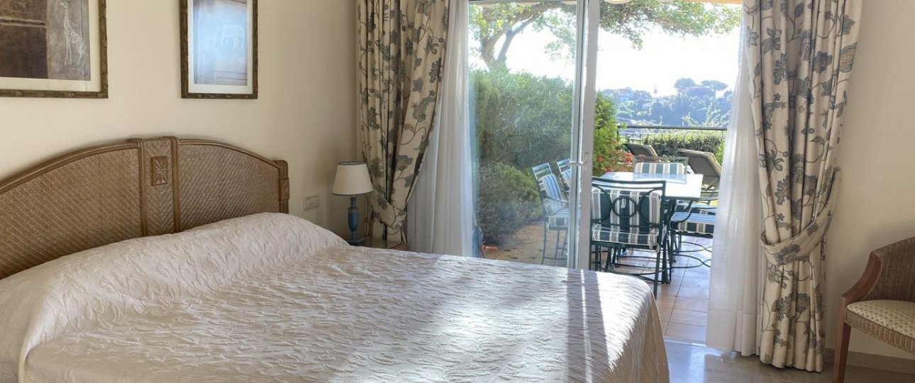 Resale - apartment - Marbella - Elviria