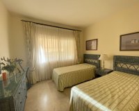 Resale - apartment - Marbella - Elviria