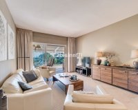 Resale - apartment - Marbella - Elviria