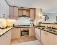 Resale - apartment - Marbella - Elviria