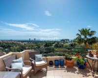 Resale - apartment - Marbella - Elviria