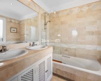 Resale - apartment - Marbella - Elviria