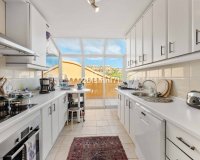 Resale - apartment - Marbella - Elviria