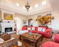 Resale - apartment - Marbella - Elviria