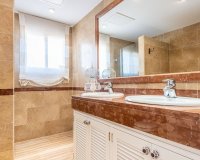 Resale - apartment - Marbella - Elviria