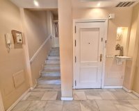 Resale - apartment - Marbella - Elviria