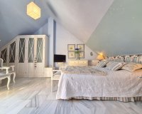 Resale - apartment - Marbella - Elviria