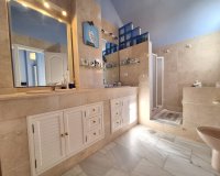 Resale - apartment - Marbella - Elviria