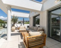 Resale - apartment - Marbella - Elviria