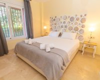 Resale - apartment - Marbella - Elviria