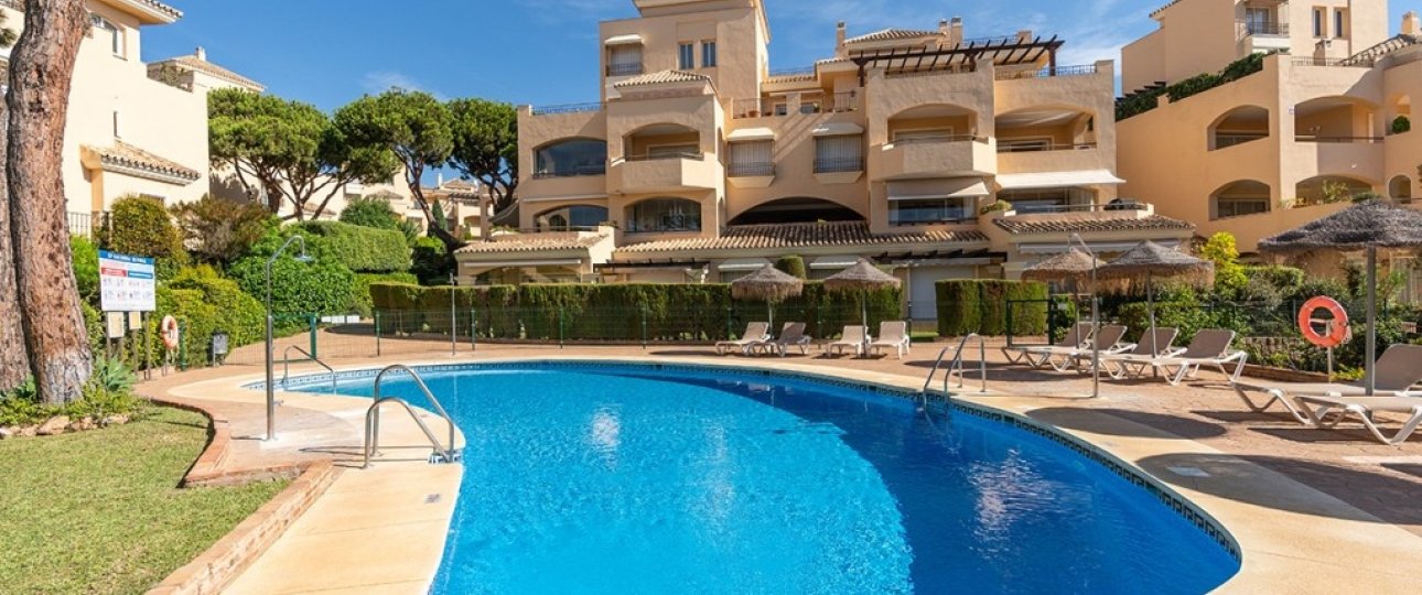 Resale - apartment - Marbella - Elviria