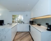 Resale - apartment - Marbella - Elviria