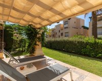 Resale - apartment - Marbella - Elviria