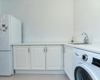 Resale - apartment - Marbella - Elviria