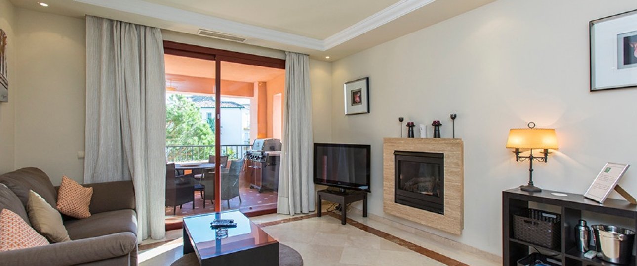 Resale - apartment - Marbella - Elviria